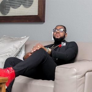 Meet your Posher, Suvenes